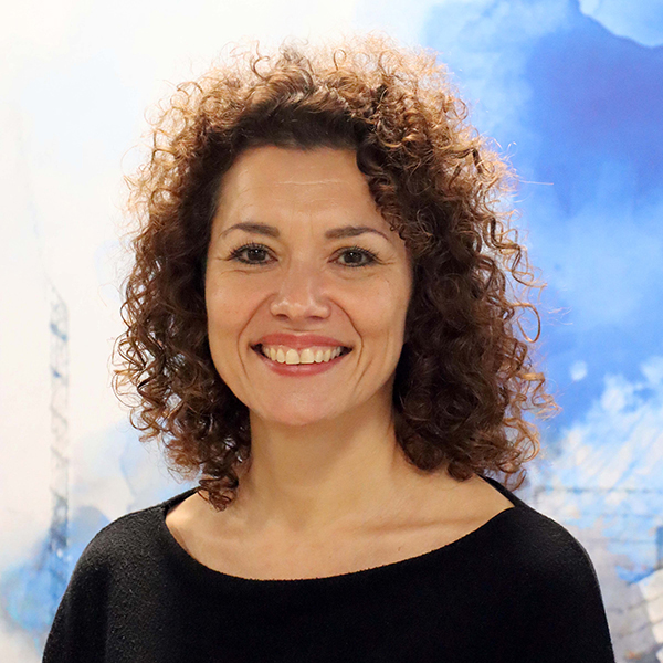 <a href="https://www.linkedin.com/in/etoile-du-long-a5732b/" title="Bekijk het LinkedIn profiel van Etoile du Long" target="_blank"><i class="fa fa-linkedin-square"></i></a> Etoile du Long