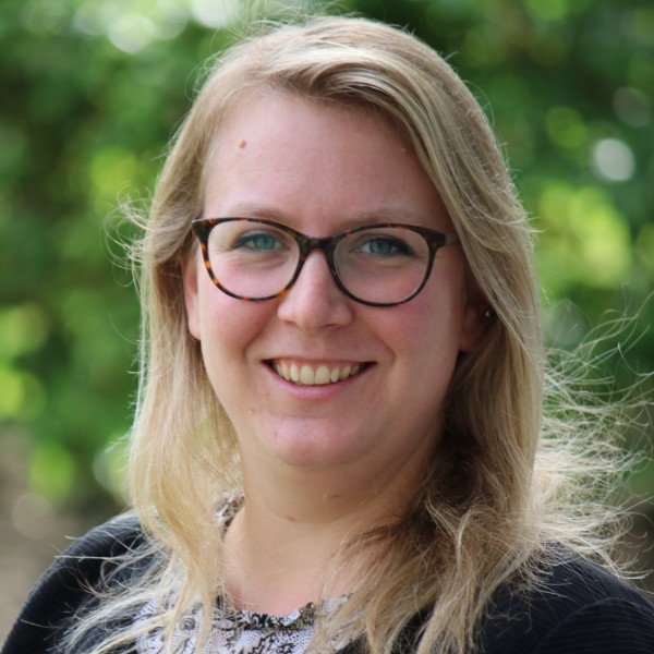 <a href="https://www.linkedin.com/in/mariska-musch-8006b434/" title="Bekijk het LinkedIn profiel van Mariska Musch" target="_blank"><i class="fa fa-linkedin-square"></i></a> Mariska Musch